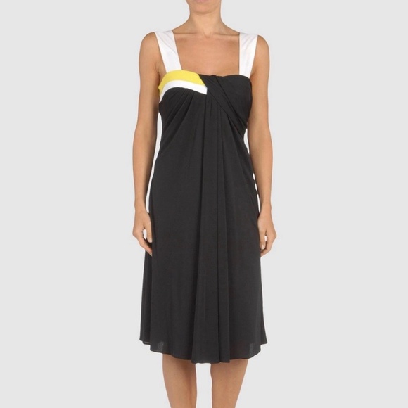NWT! Gucci Black Yellow and Off-White Sheath Dress Size 42 - Picture 1 of 15